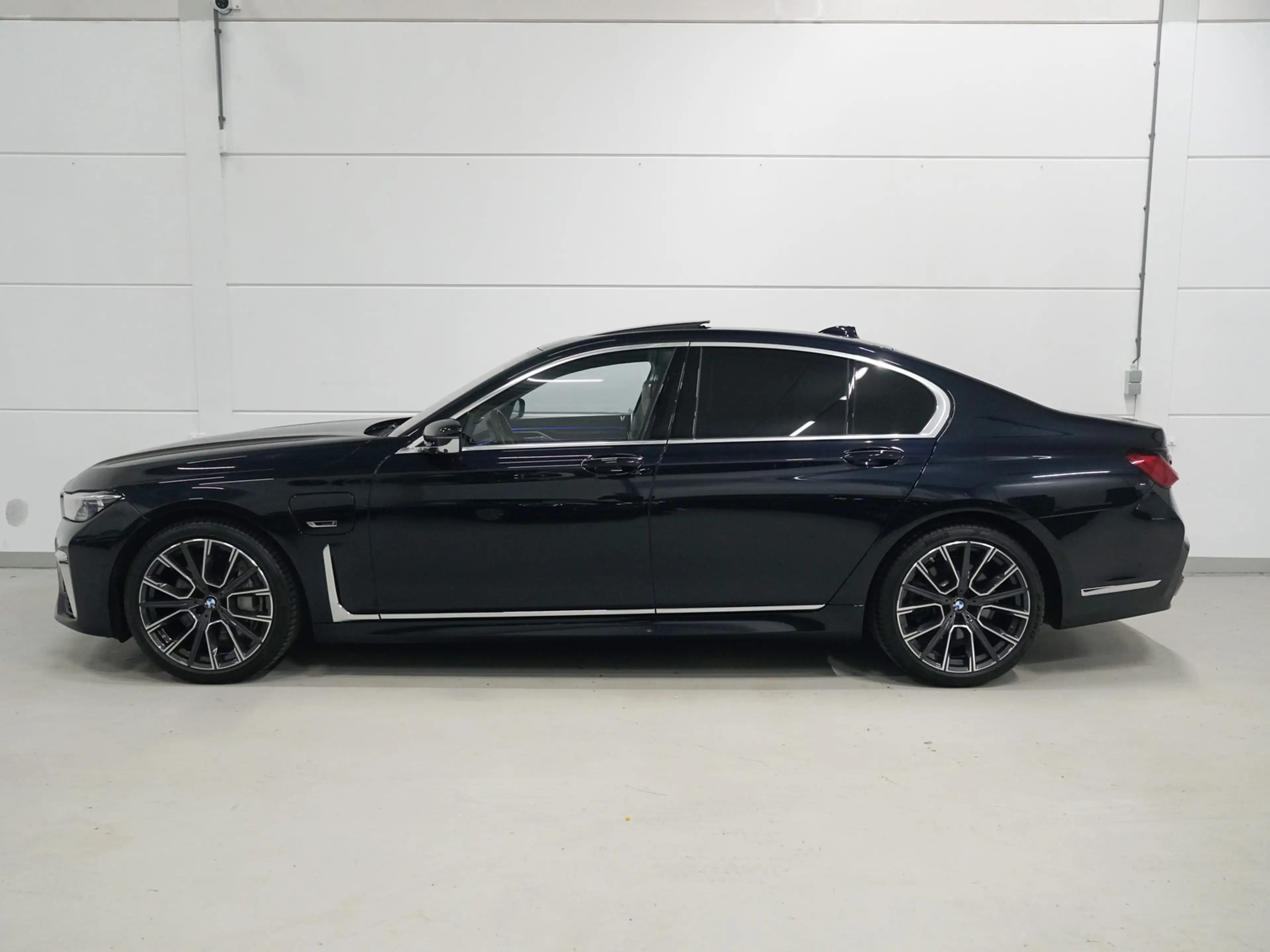 BMW 745 7-serie 745e M-Sport | Massage | TV | CoPilot — photo 5