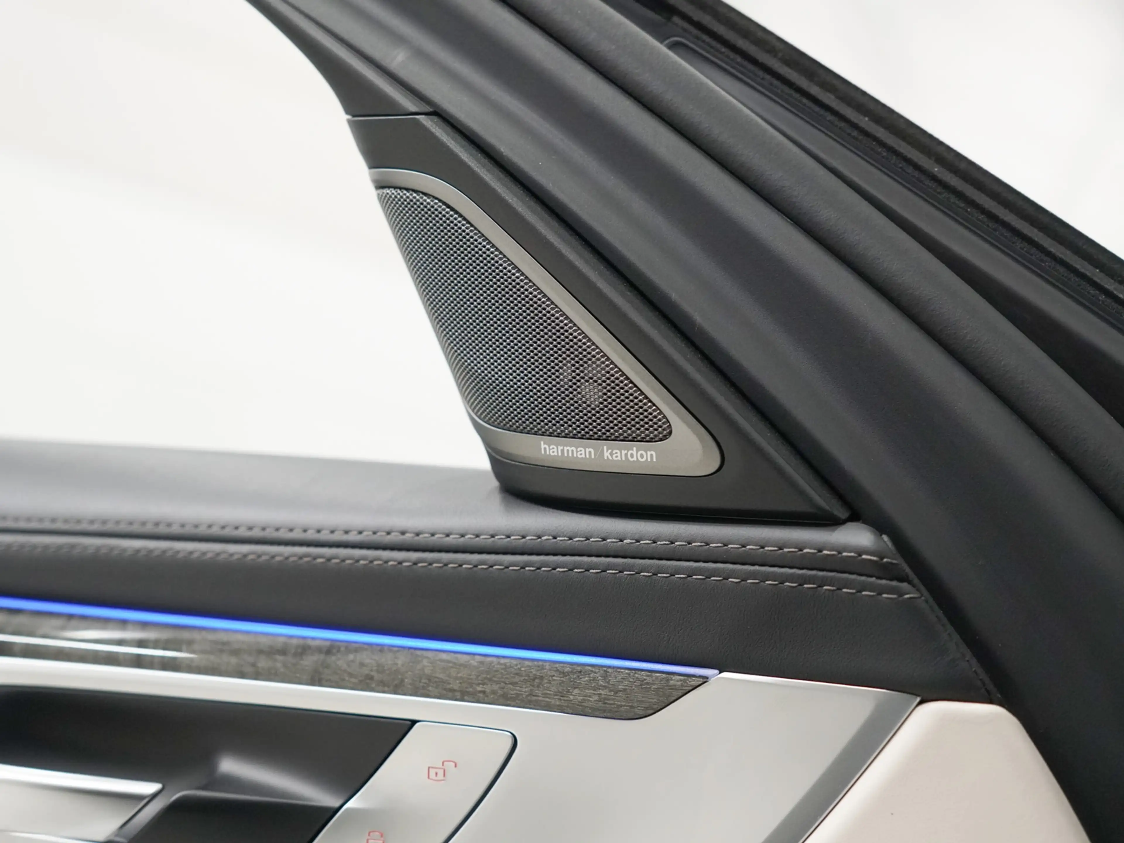 BMW 745 7-serie 745e M-Sport | Massage | TV | CoPilot — photo 15