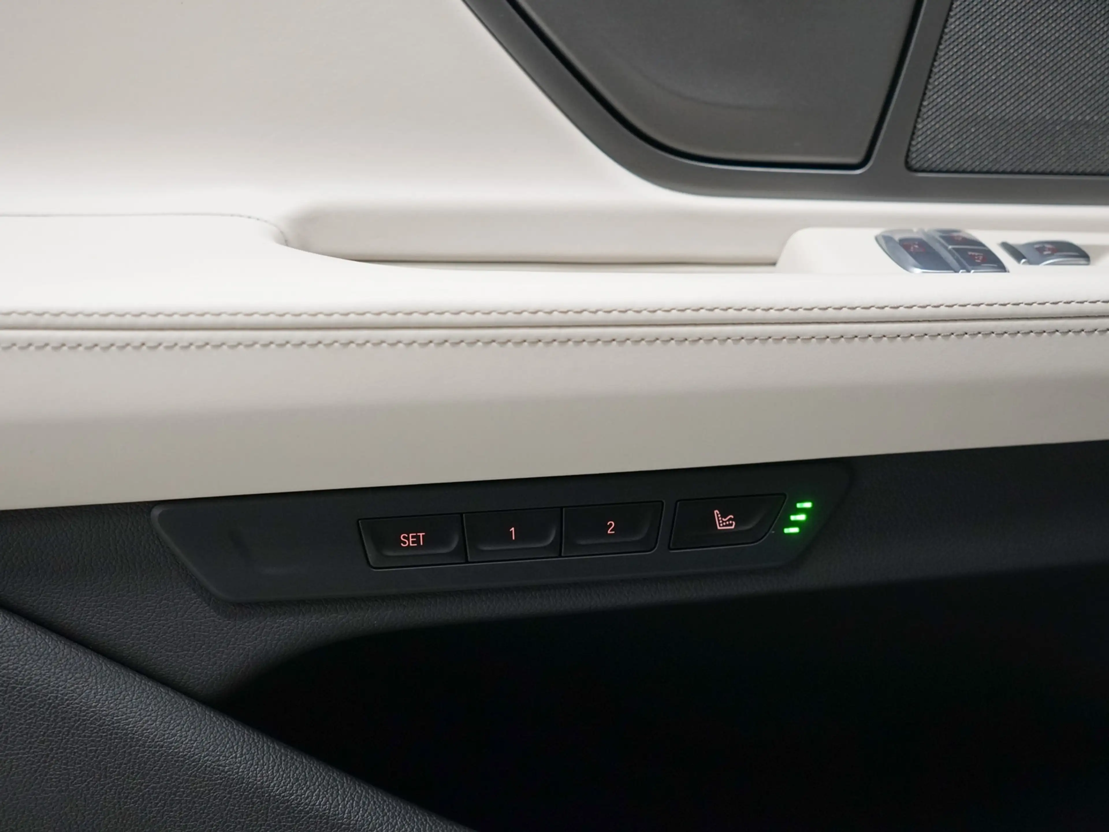 BMW 745 7-serie 745e M-Sport | Massage | TV | CoPilot — photo 45