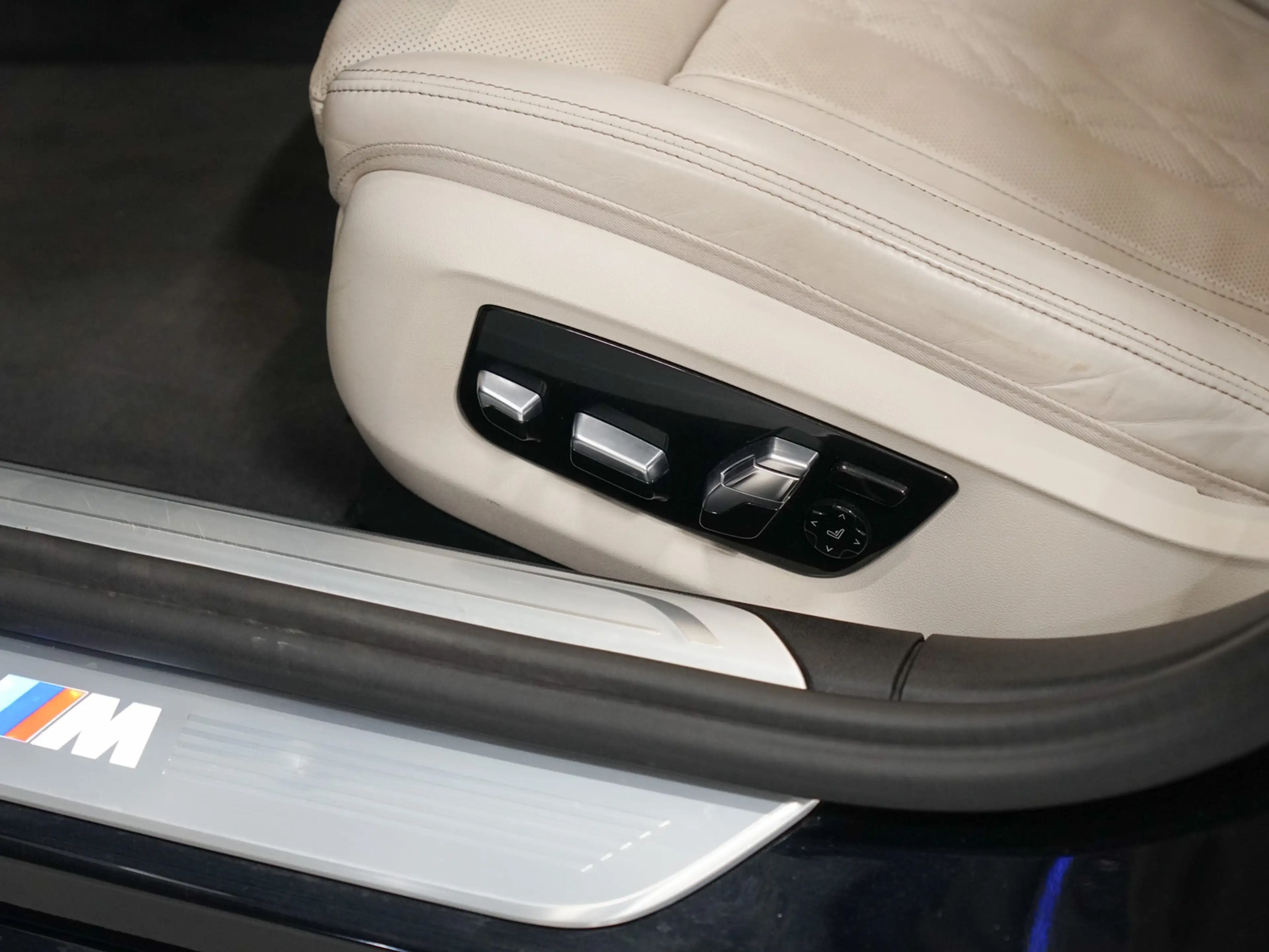 BMW 745 7-serie 745e M-Sport | Massage | TV | CoPilot — photo 36
