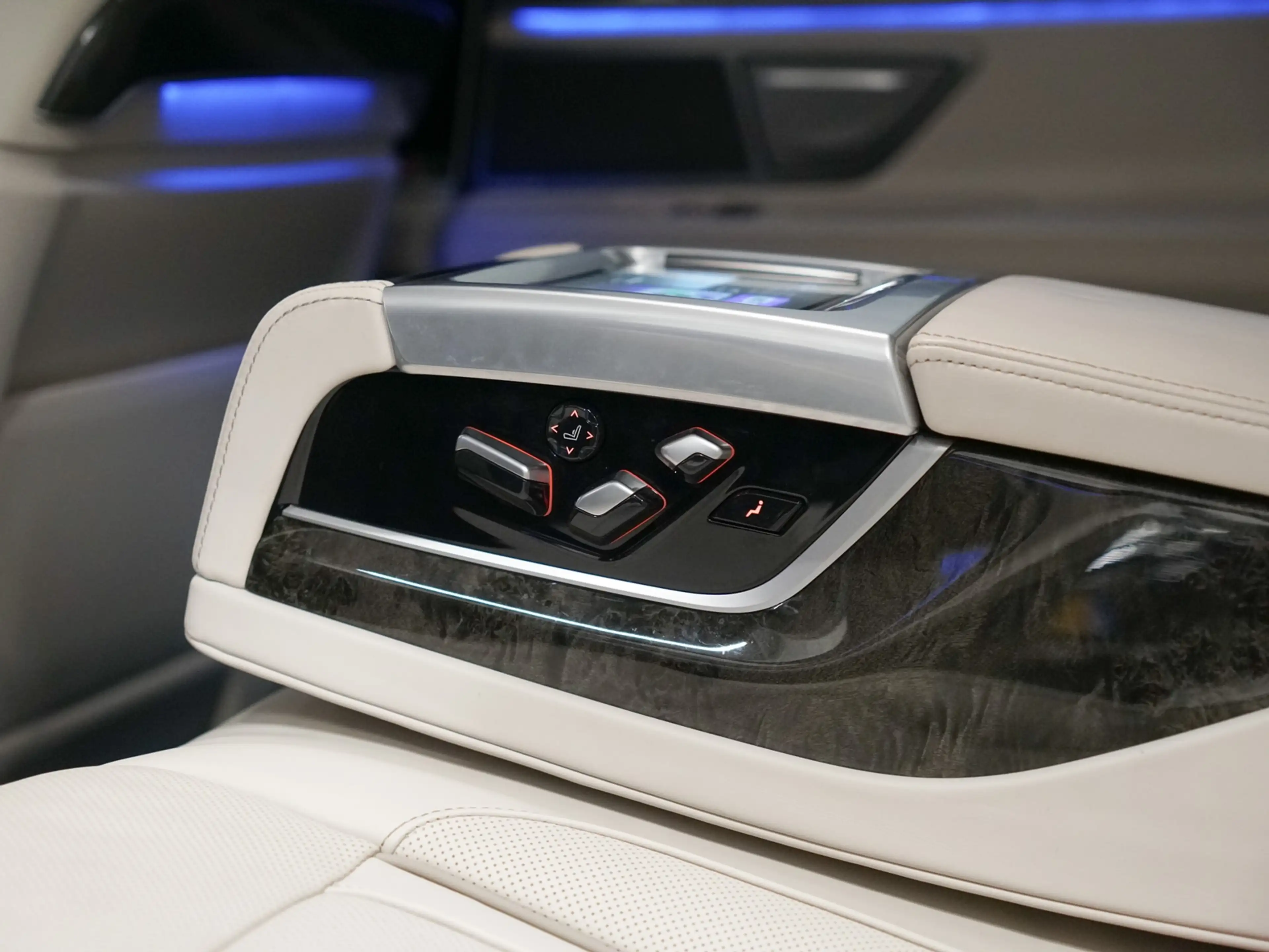 BMW 745 7-serie 745e M-Sport | Massage | TV | CoPilot — photo 46