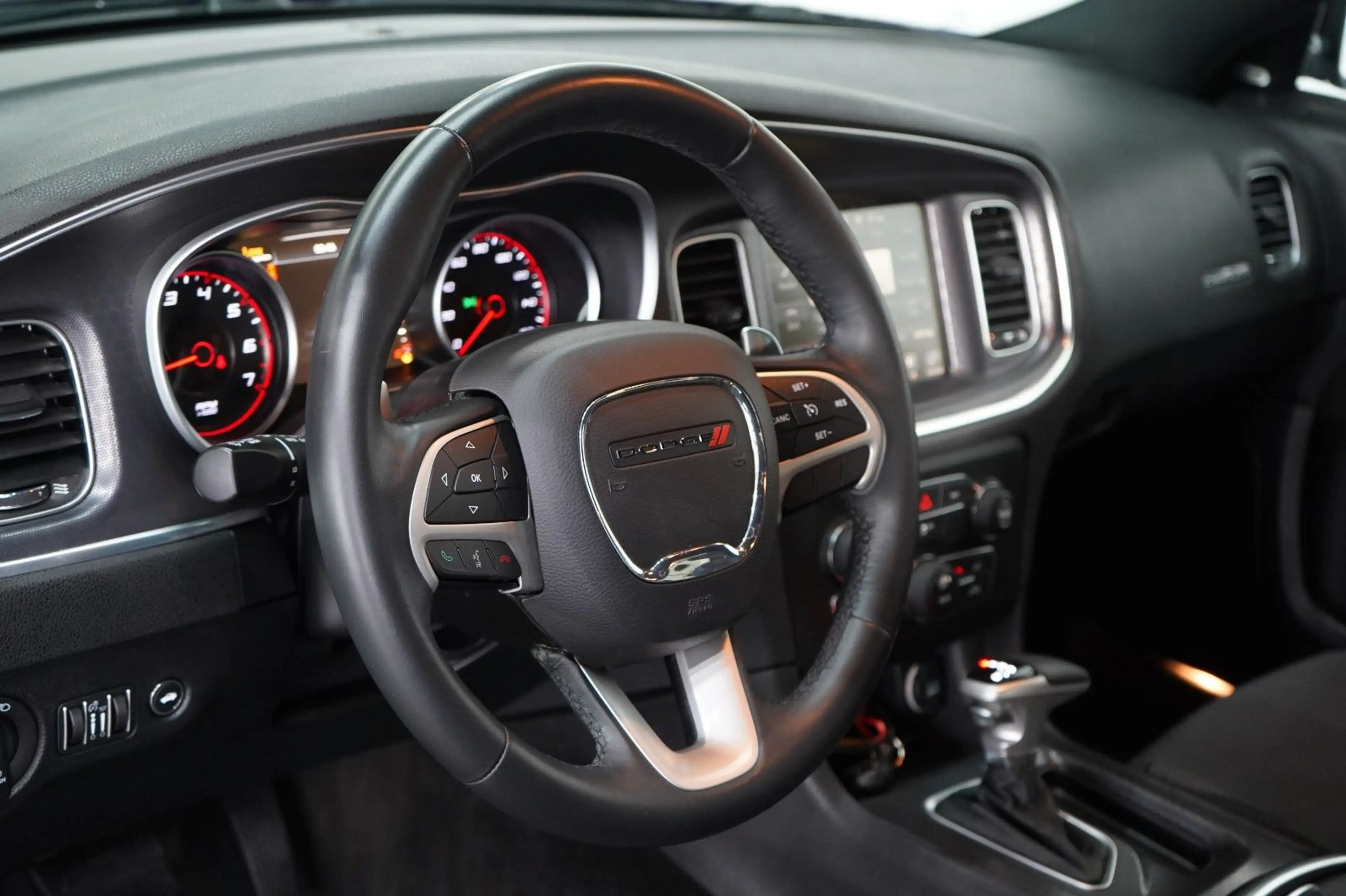 Dodge Charger 5,7 R/T *Unfallfrei*2.Hand*S-Lackierung* — photo 8