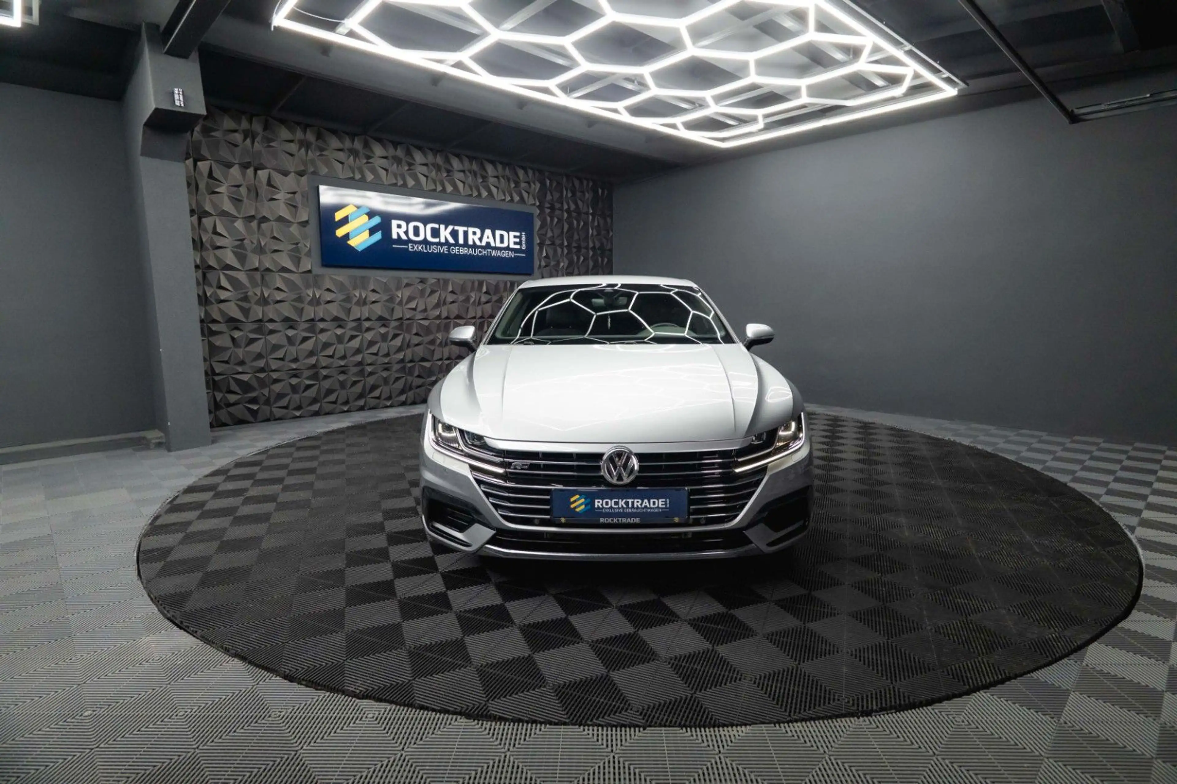 Volkswagen Arteon R-Line+ 4Motion | ACC | Massage | LED — photo 3