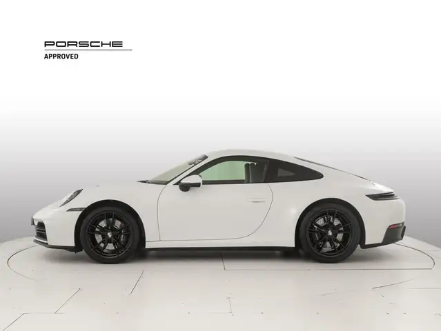 Porsche 911 view 2