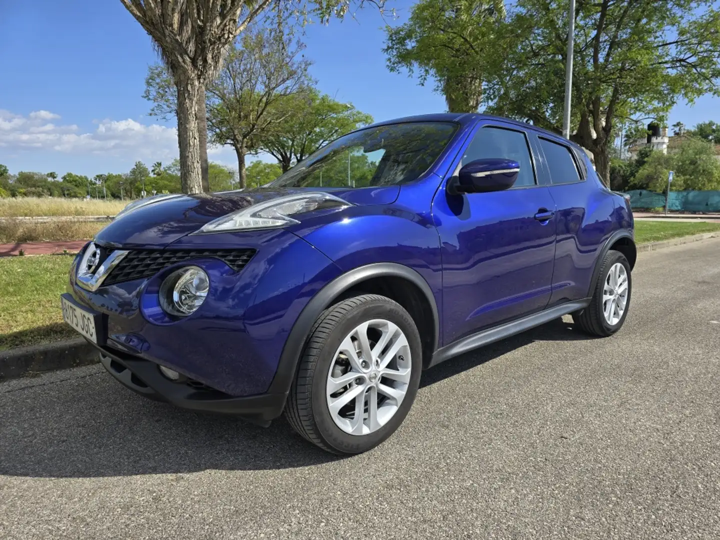Nissan Juke 1.5dCi Acenta 4x2 Фиолетовый - 1
