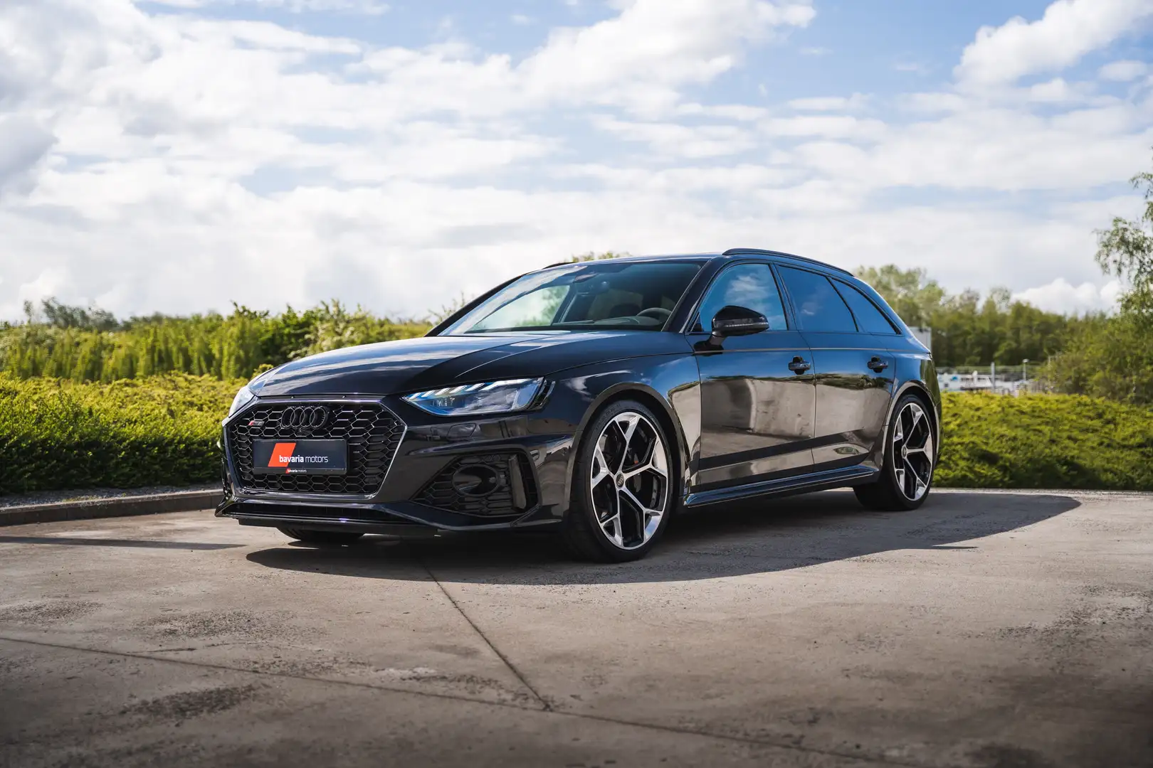 Audi RS4 Competition / RS Design / Pano / Carbon / 360° Grey - 2