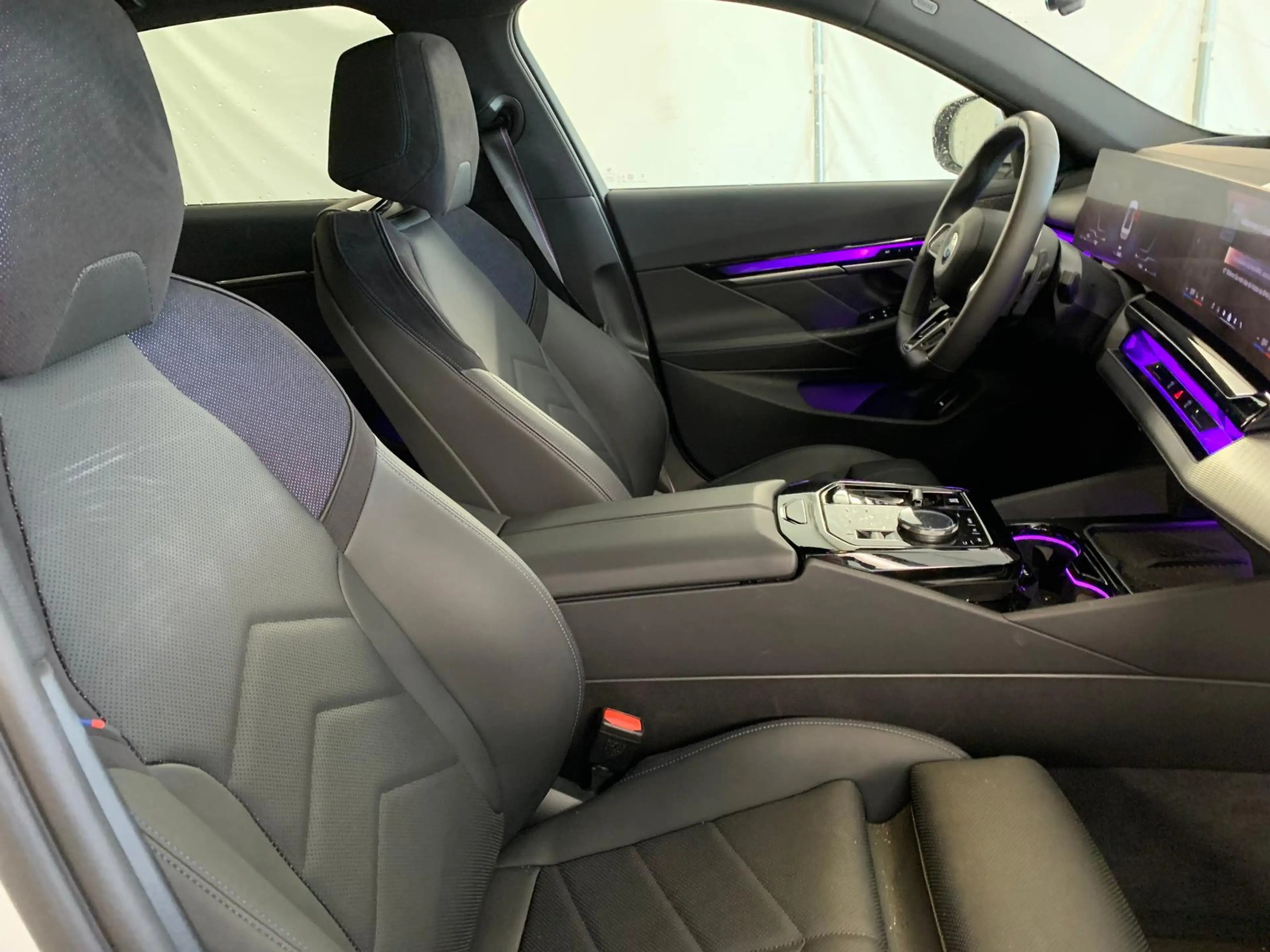 BMW 520 d M SPORT PRO DRIVE+|20"|360° | HUD | ICONIC — photo 6