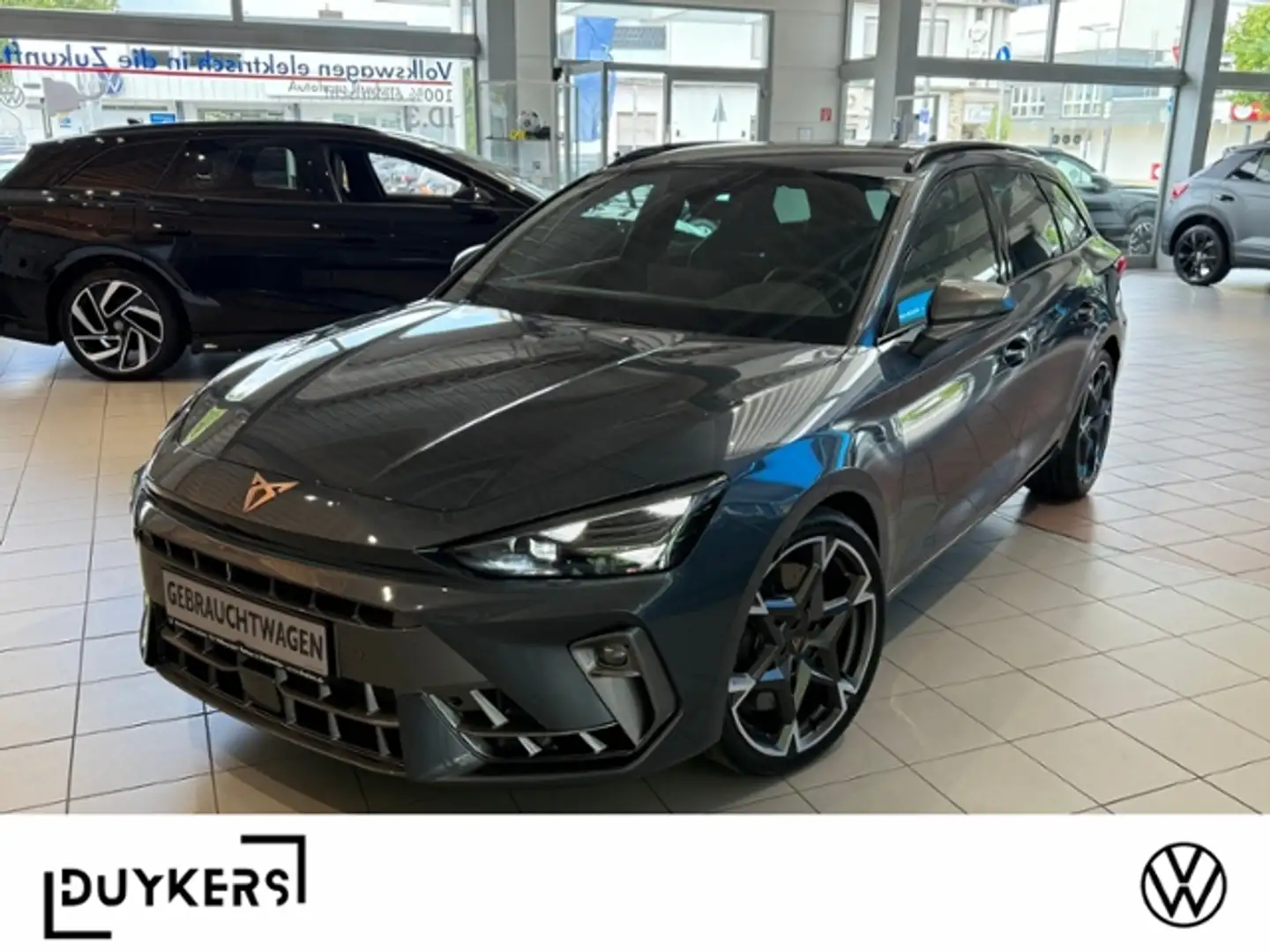 CUPRA Leon 2.0 TSI VZ 4Drive NAVI AHK RFK Grau - 1