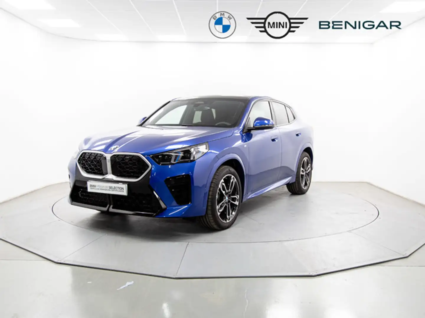 BMW X2 xDrive 20dA Bleu - 1
