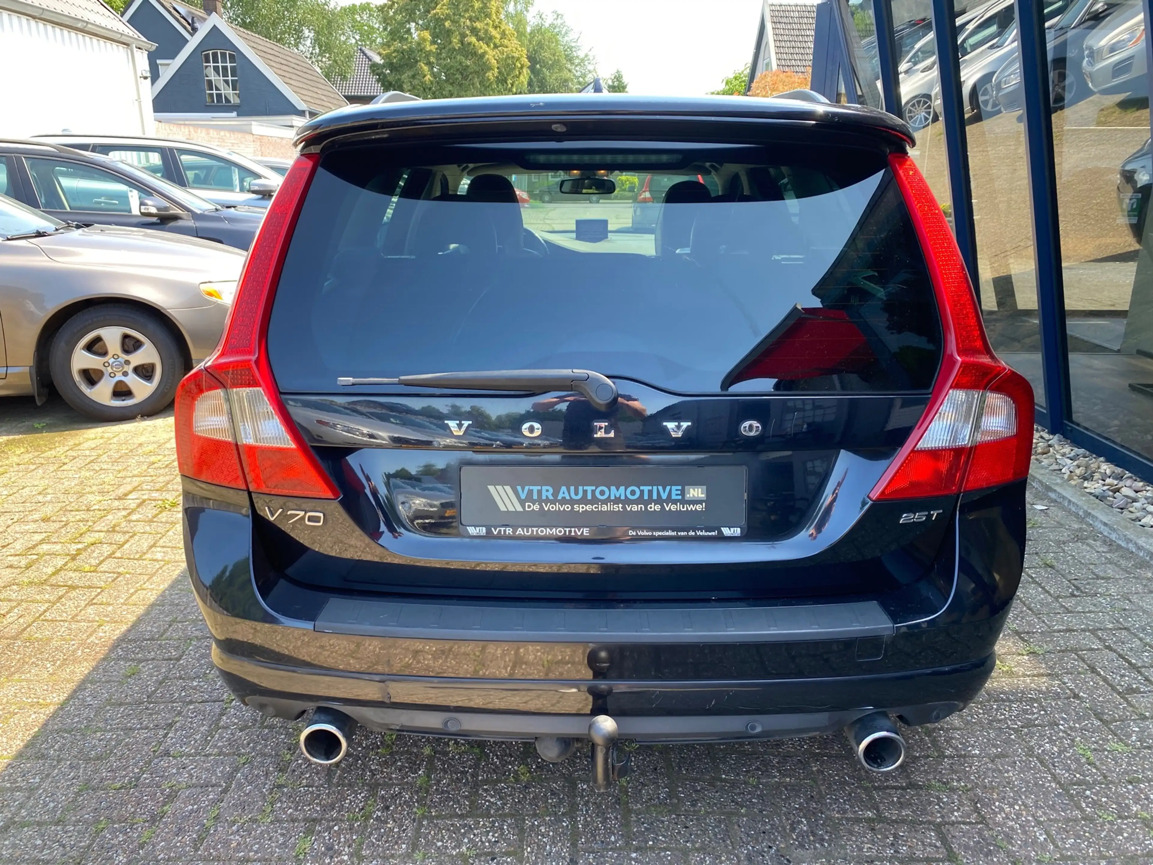Volvo V70 2.5T R-Design LEER / NAVI / YOUNGTIMER — photo 3
