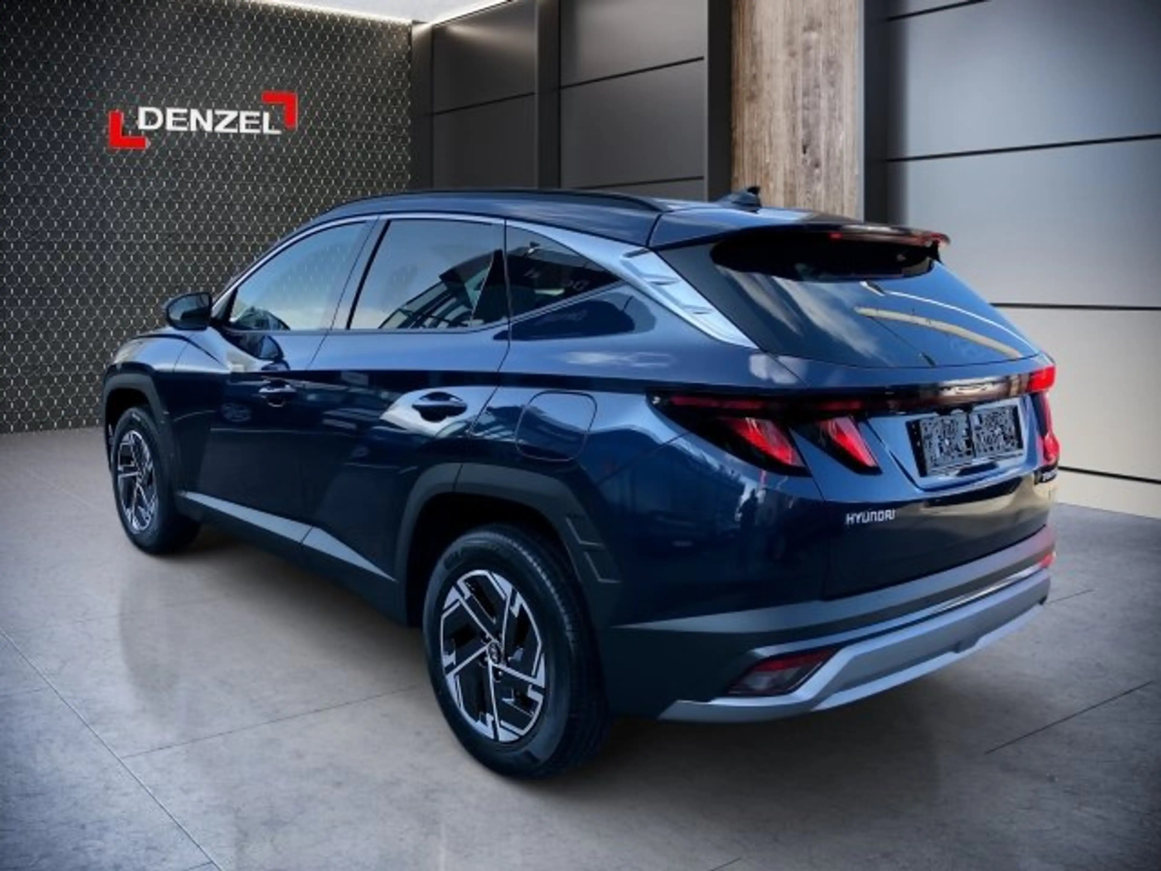 Hyundai TUCSON NX4 Jubile 1,6 T-GDi HEV 2WD AT — photo 3