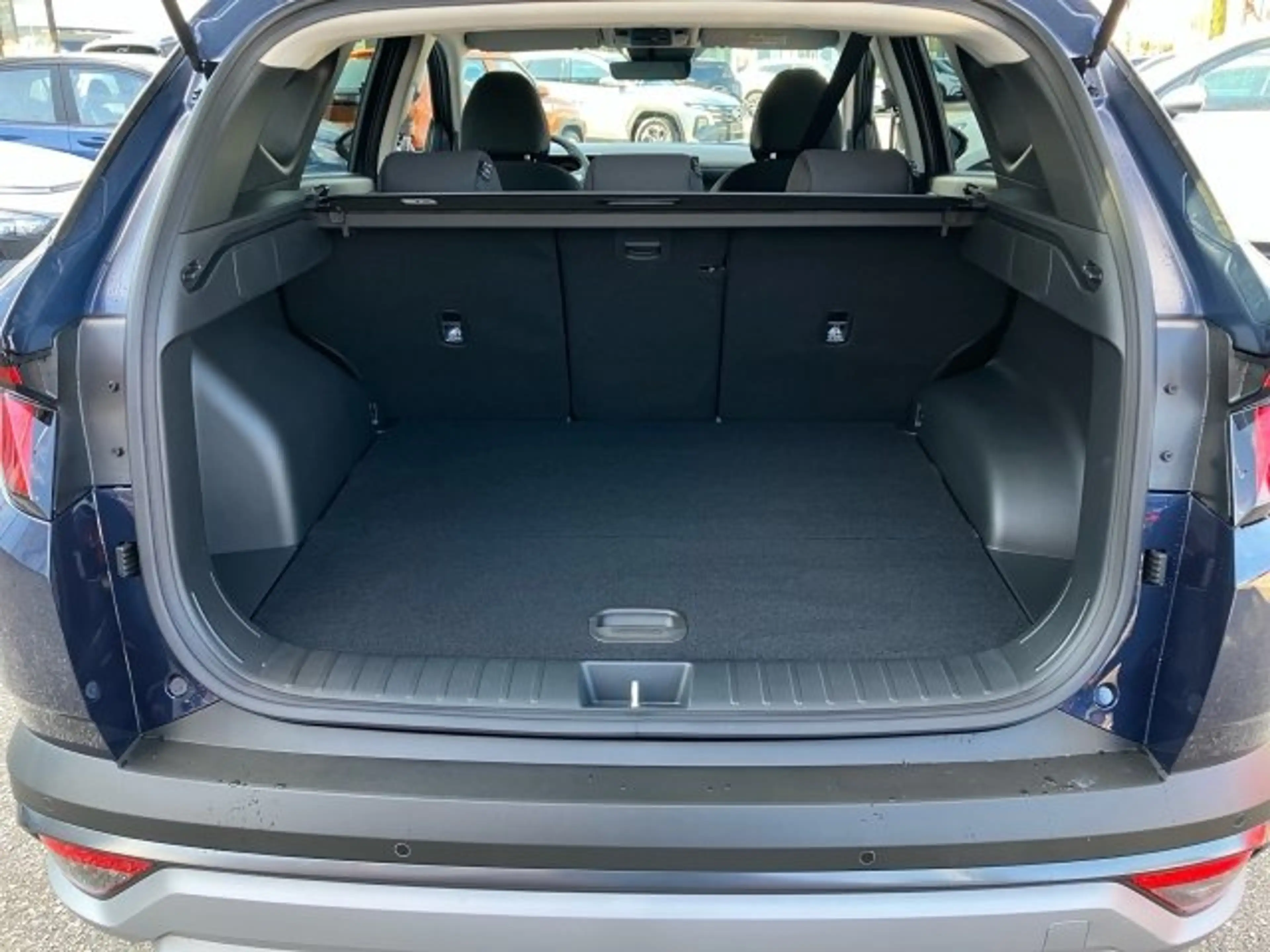 Hyundai TUCSON NX4 Jubile 1,6 T-GDi HEV 2WD AT — photo 10