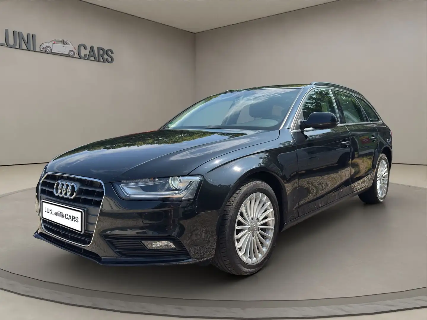 Audi A4 Avant Attraction / Xenon / PDC / SHZ Noir - 1