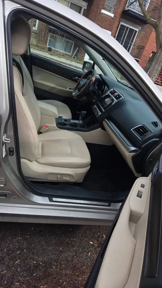 Subaru Legacy снимка Subaru Legacy