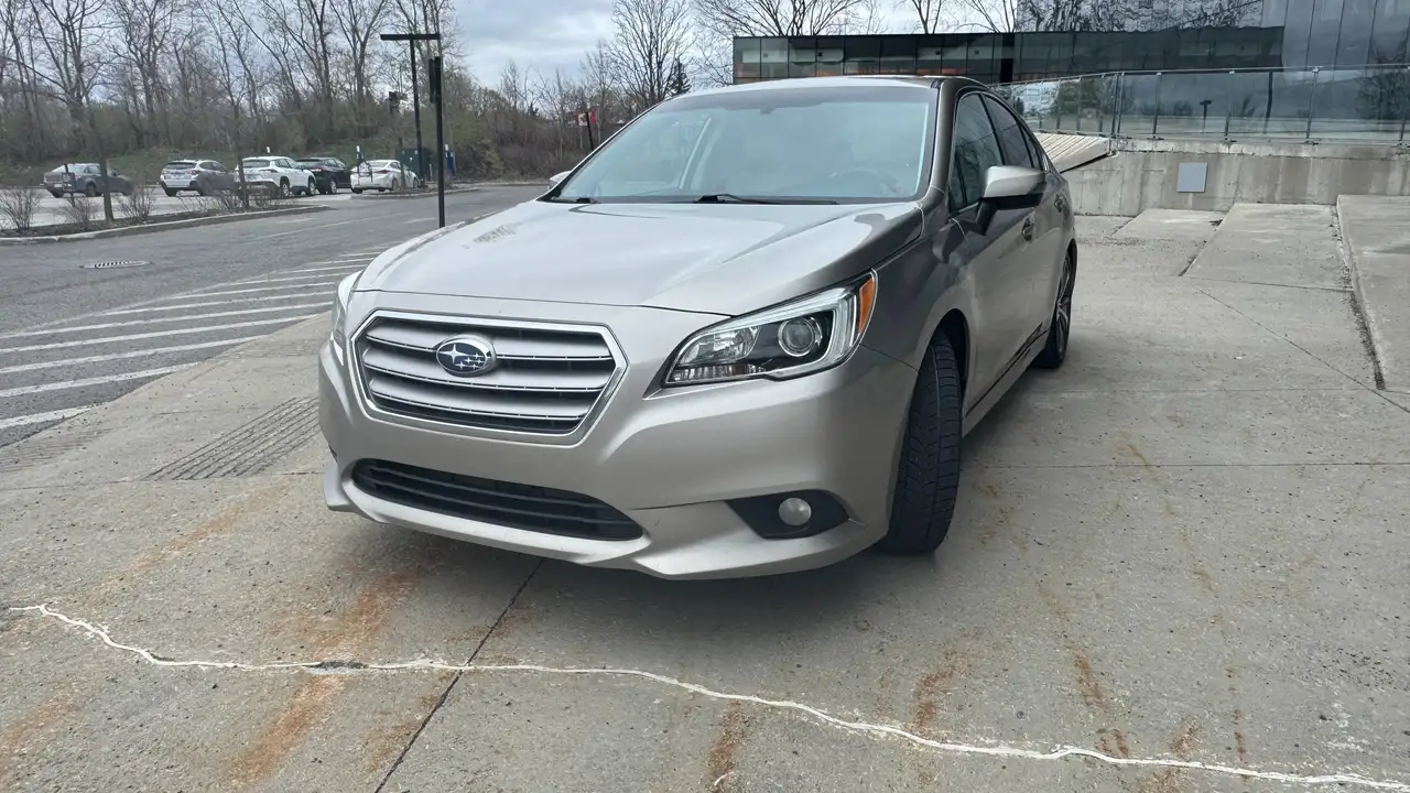 Subaru Legacy снимка Subaru Legacy