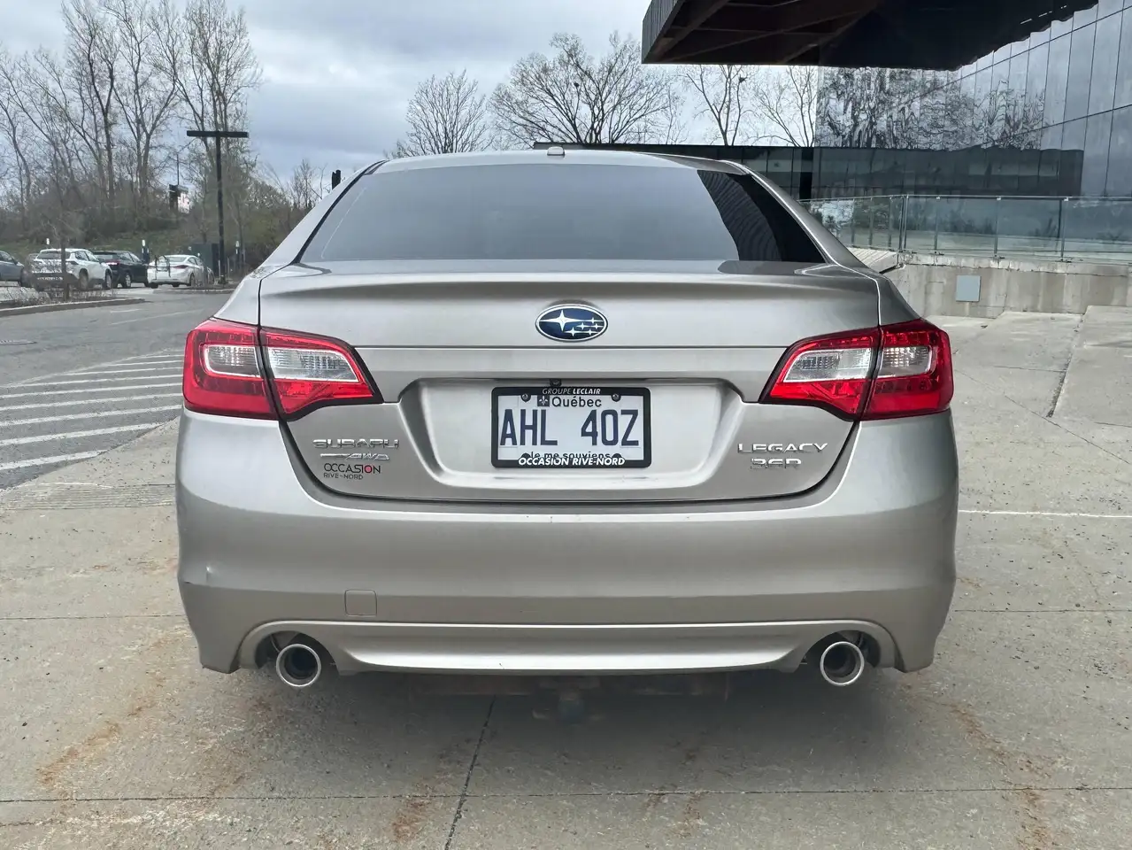 Subaru Legacy снимка Subaru Legacy