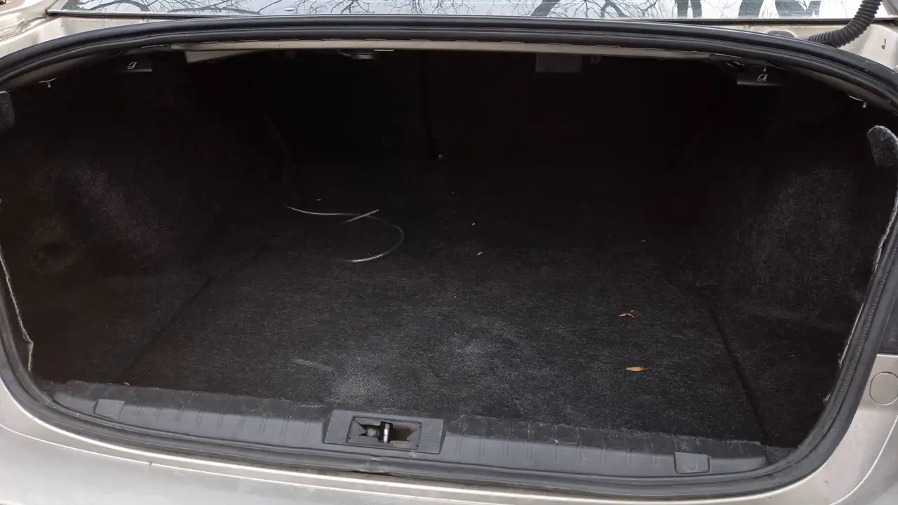 Subaru Legacy снимка Subaru Legacy