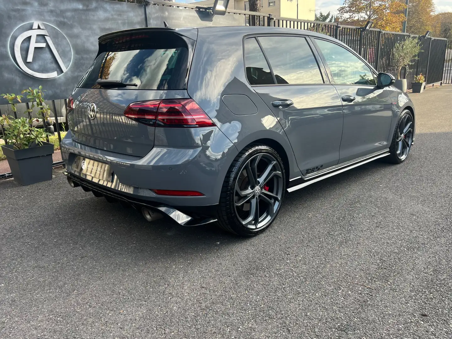 Volkswagen Golf GTI TCR 290 Ch  DSG Gris - 2