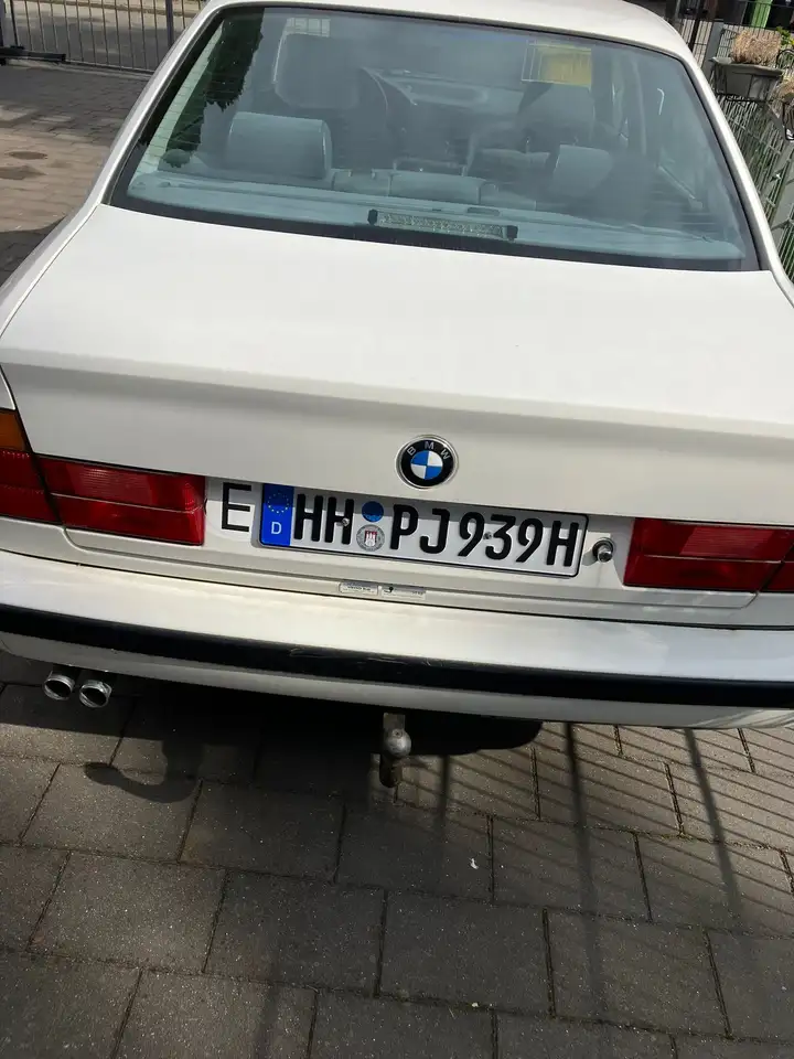 BMW 525i, foto 2