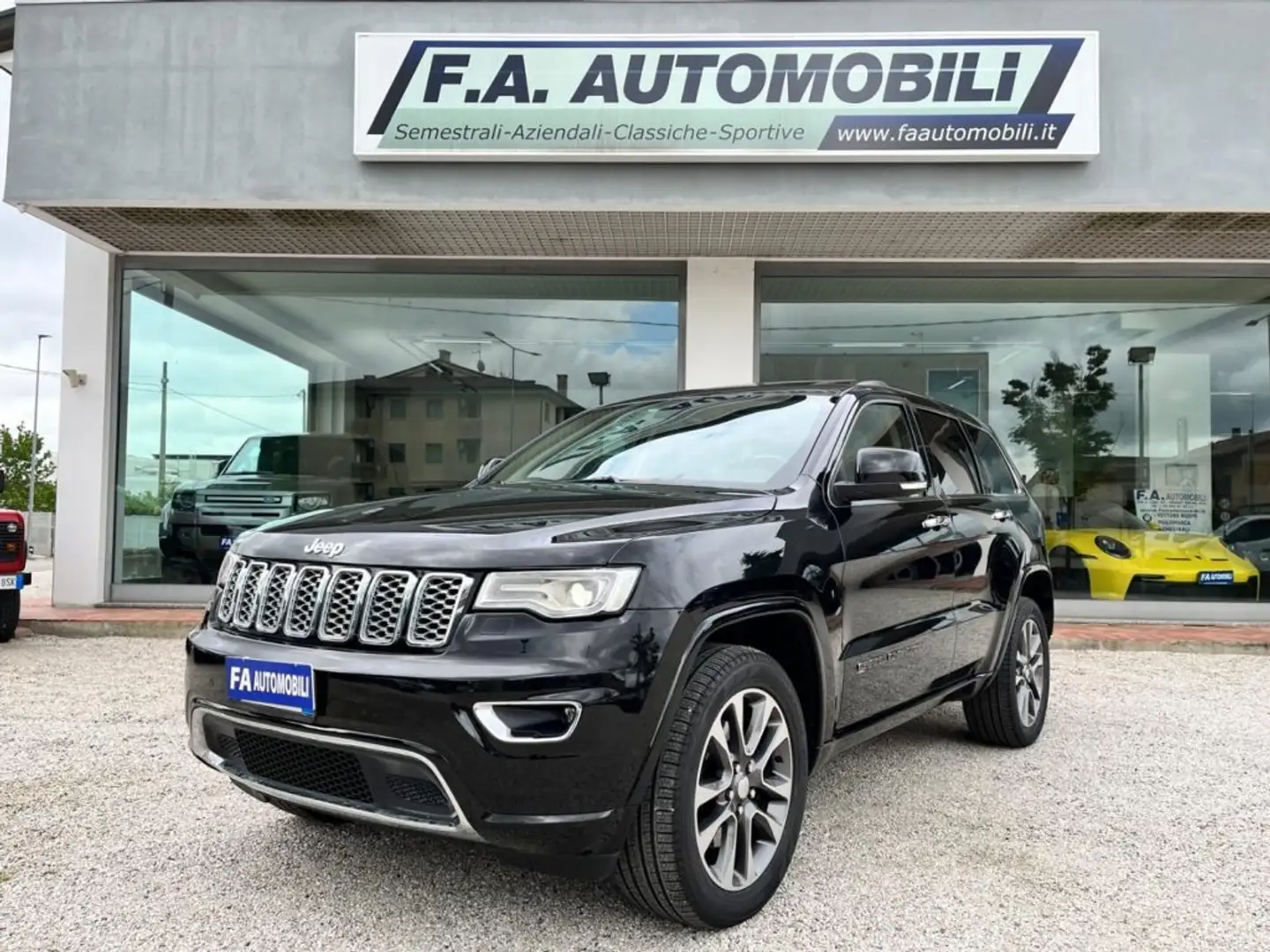 Jeep Grand Cherokee 3.0 V6 CRD 250 CV Multijet II Overland Nero - 1
