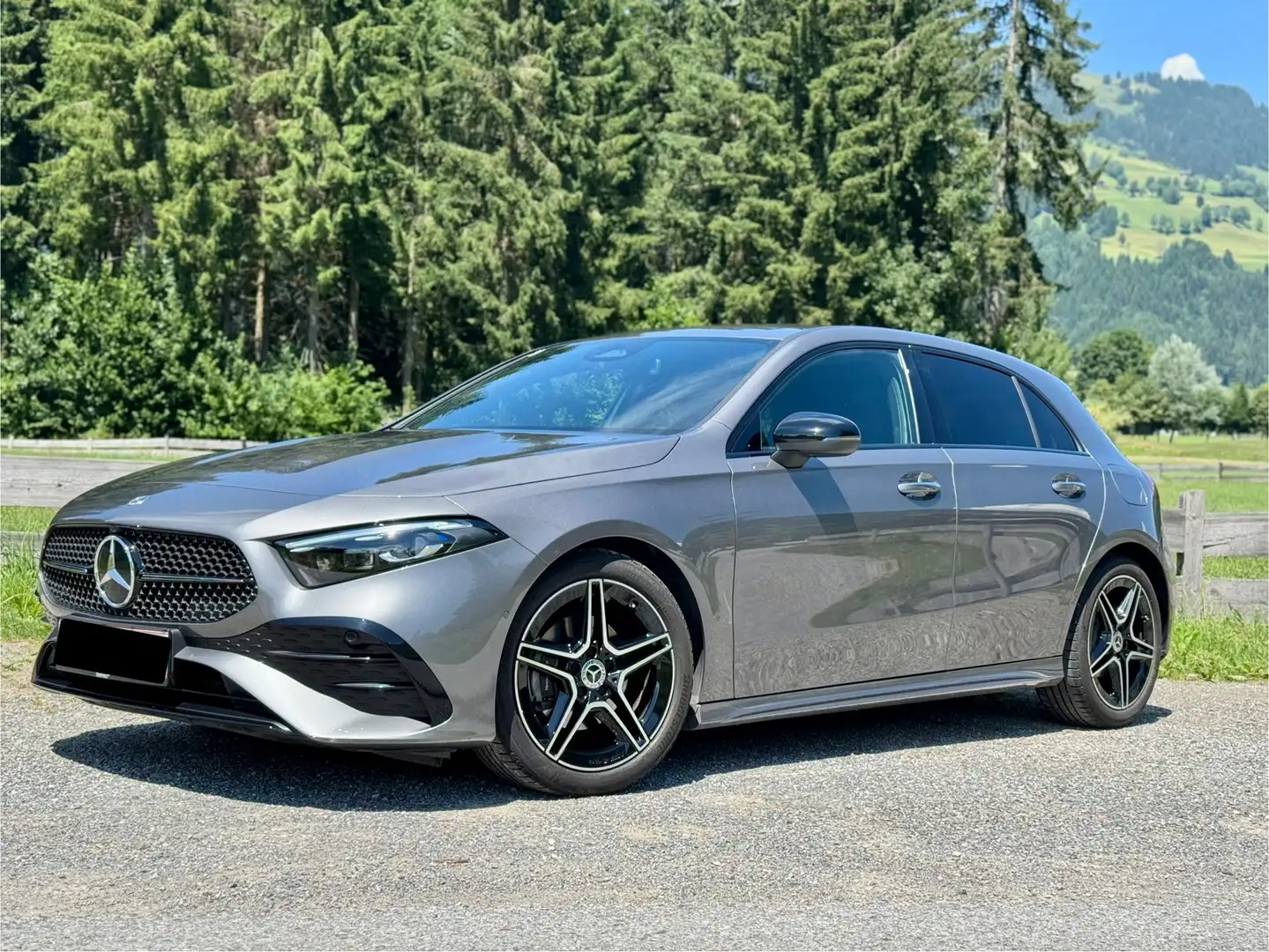 Mercedes-Benz A 180 AMG-LINE AUT. *Premium*Multi-Beam* - 2