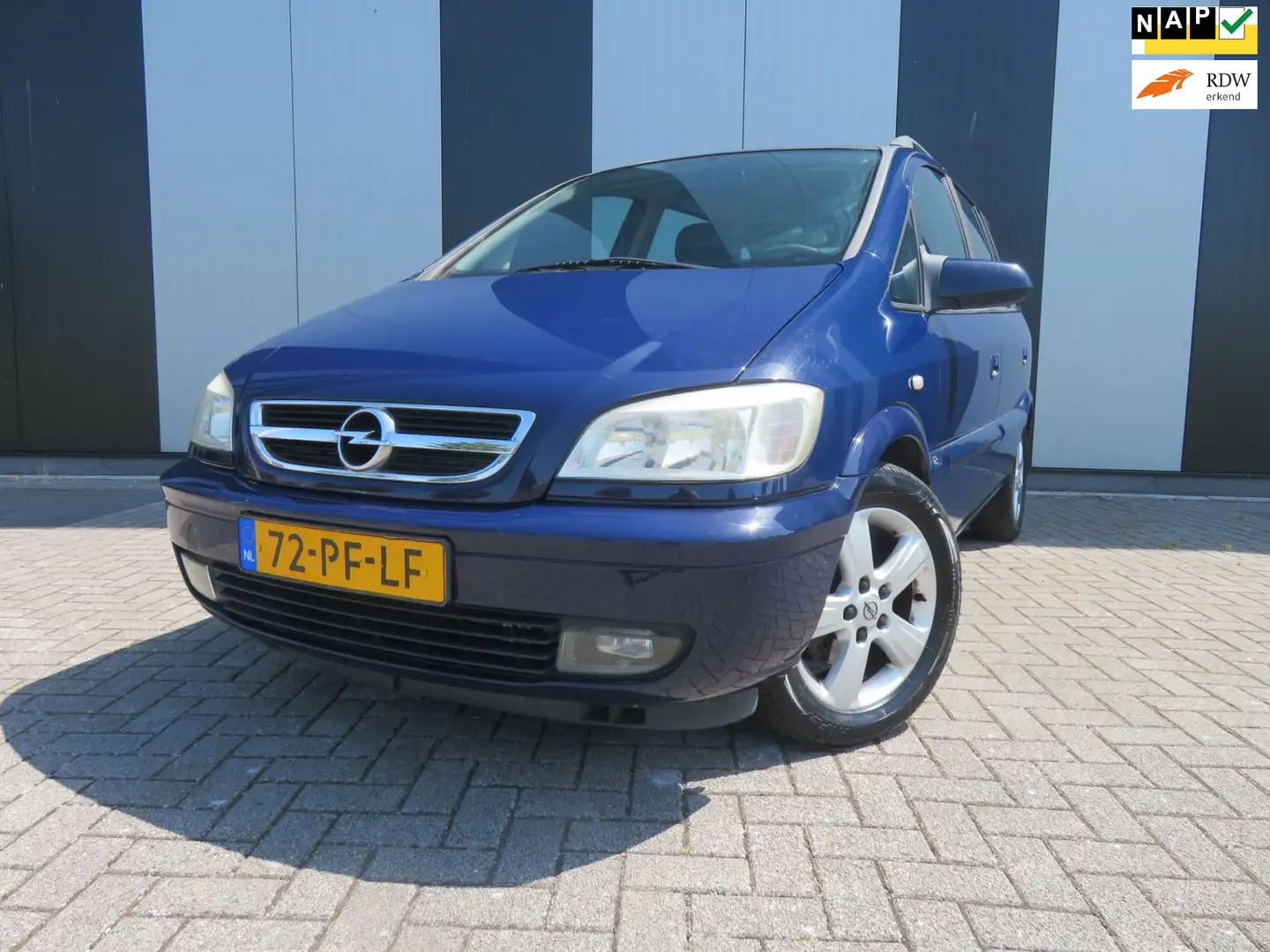 Opel Zafira 2.2-16V Maxx Bleu - 1