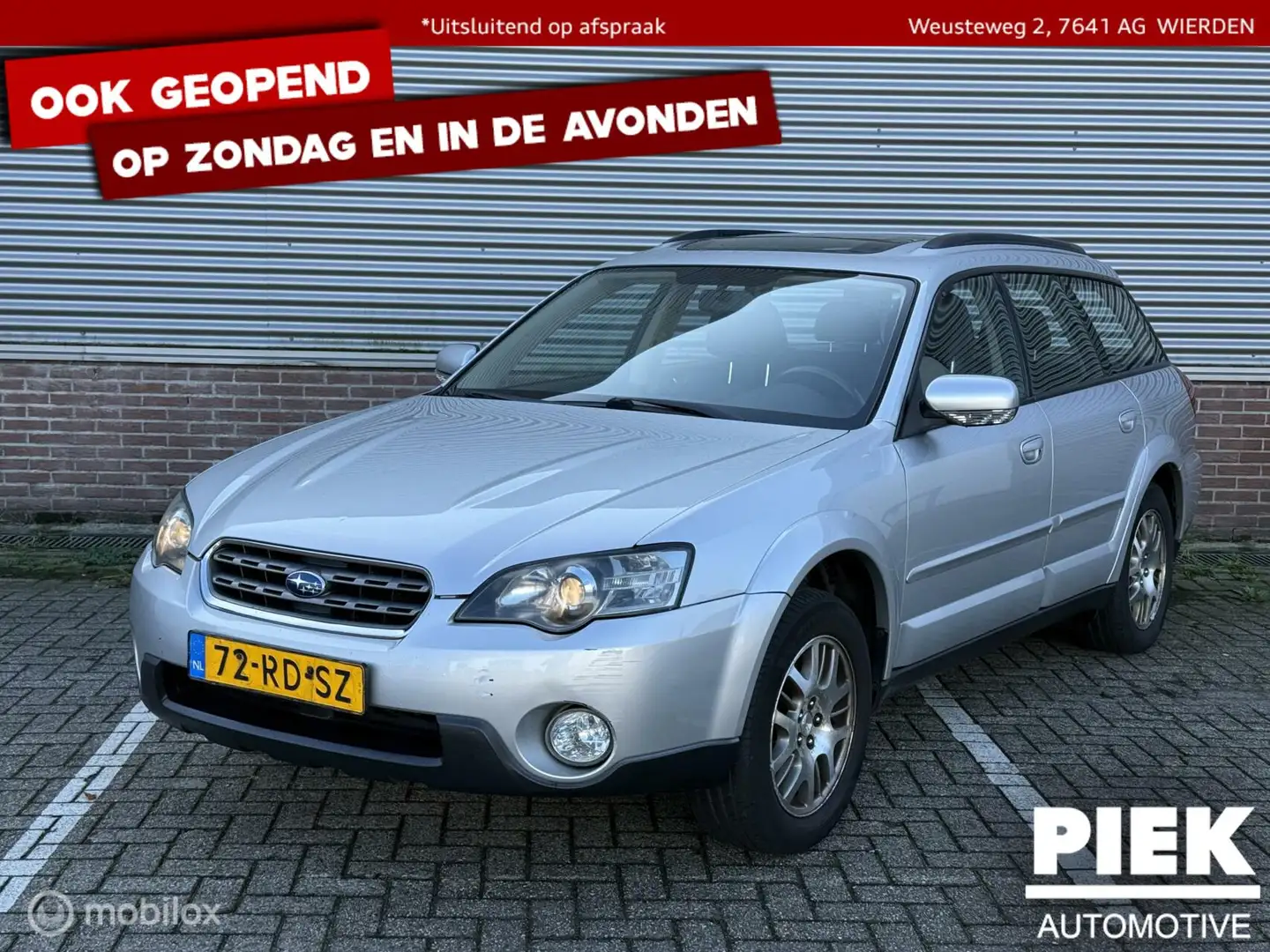 Subaru Legacy Touring Wagon 2.5i Comfort Pack 4WD Grijs - 1