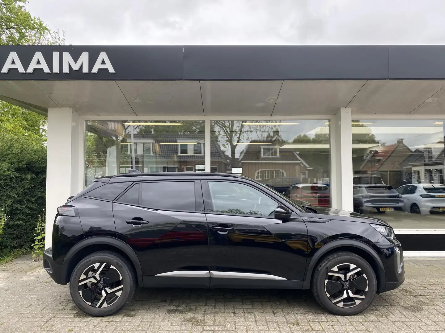 Peugeot 2008 1.2T Automaat 130pk GT Alcantara pakket | Stoelver Schwarz - 2