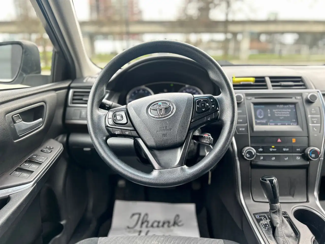 Toyota Camry снимка Toyota Camry