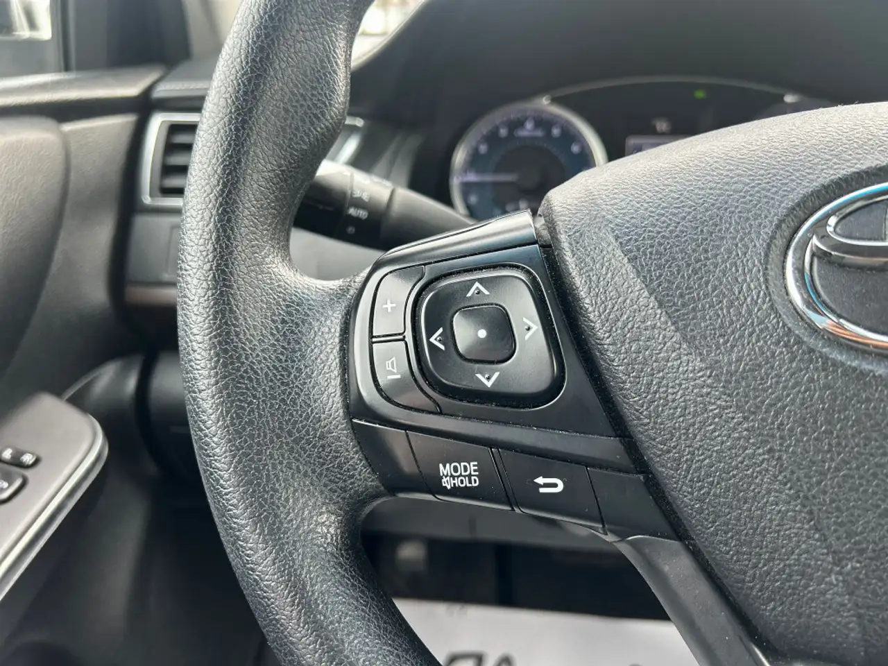 Toyota Camry снимка Toyota Camry