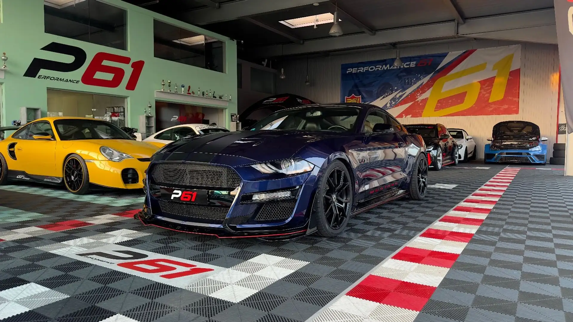 Ford Mustang GT Blau - 1