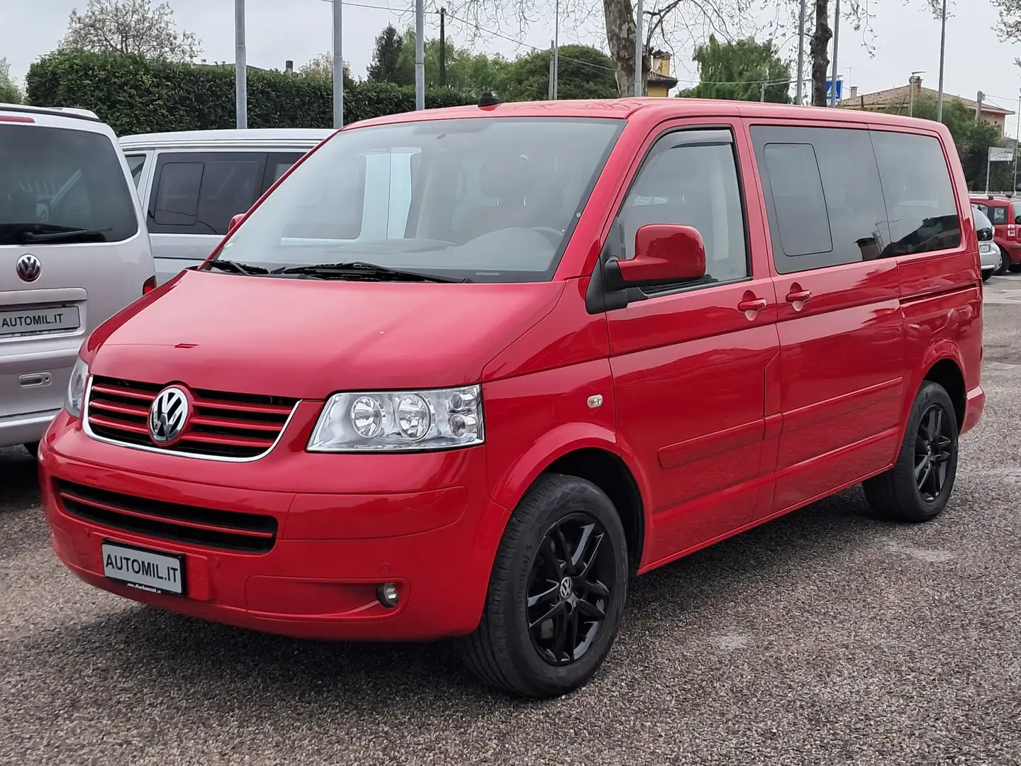 Volkswagen T5 Multivan 4MOTION 2.5 TDI 174 CV AUTOCARAVAN Rood - 2
