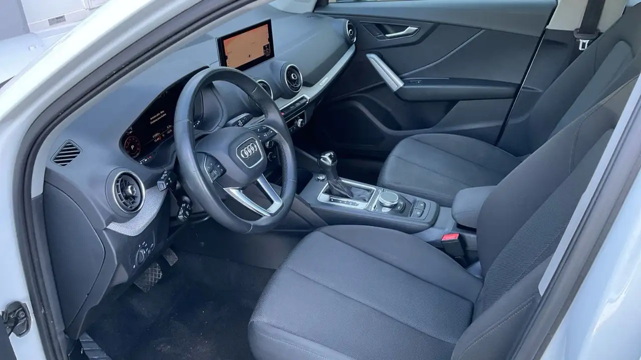 Audi Q2 35 TFSI advanced Kamera*LED*Navi*Virtual*17 7
