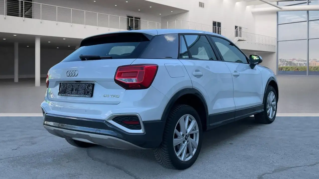 Audi Q2 35 TFSI advanced Kamera*LED*Navi*Virtual*17 4