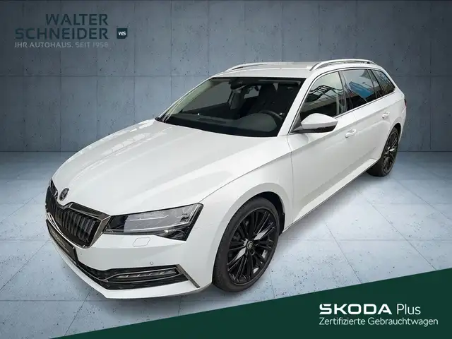 Skoda Superb Combi 1.4 TSI DSG iV Style Navi AHK Stand