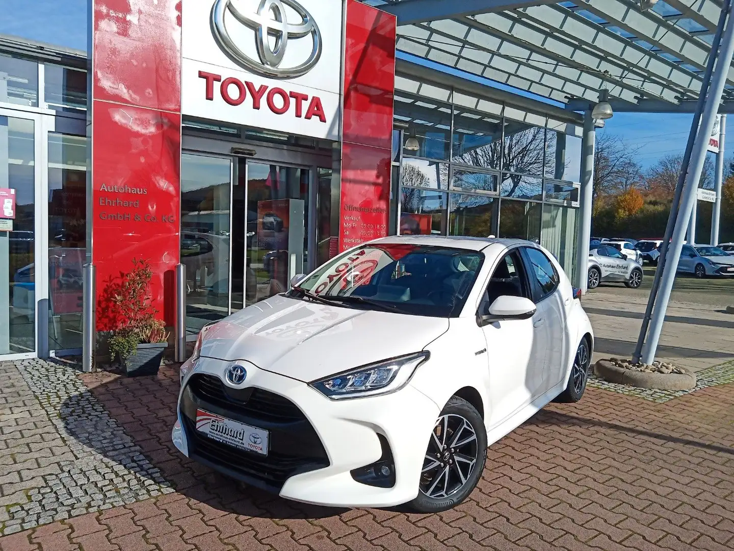 Toyota Yaris Hybrid Team D *8fach-Bereift*Smartphone Blanc - 1