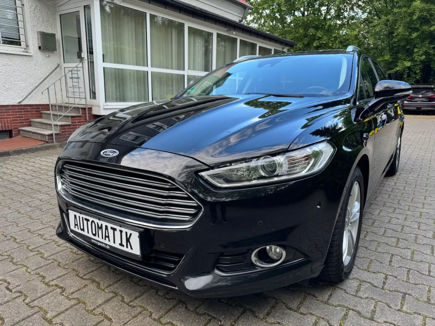 Ford Mondeo Turnier Titanium/Automatik/26.000km ATM/ Schwarz - 1