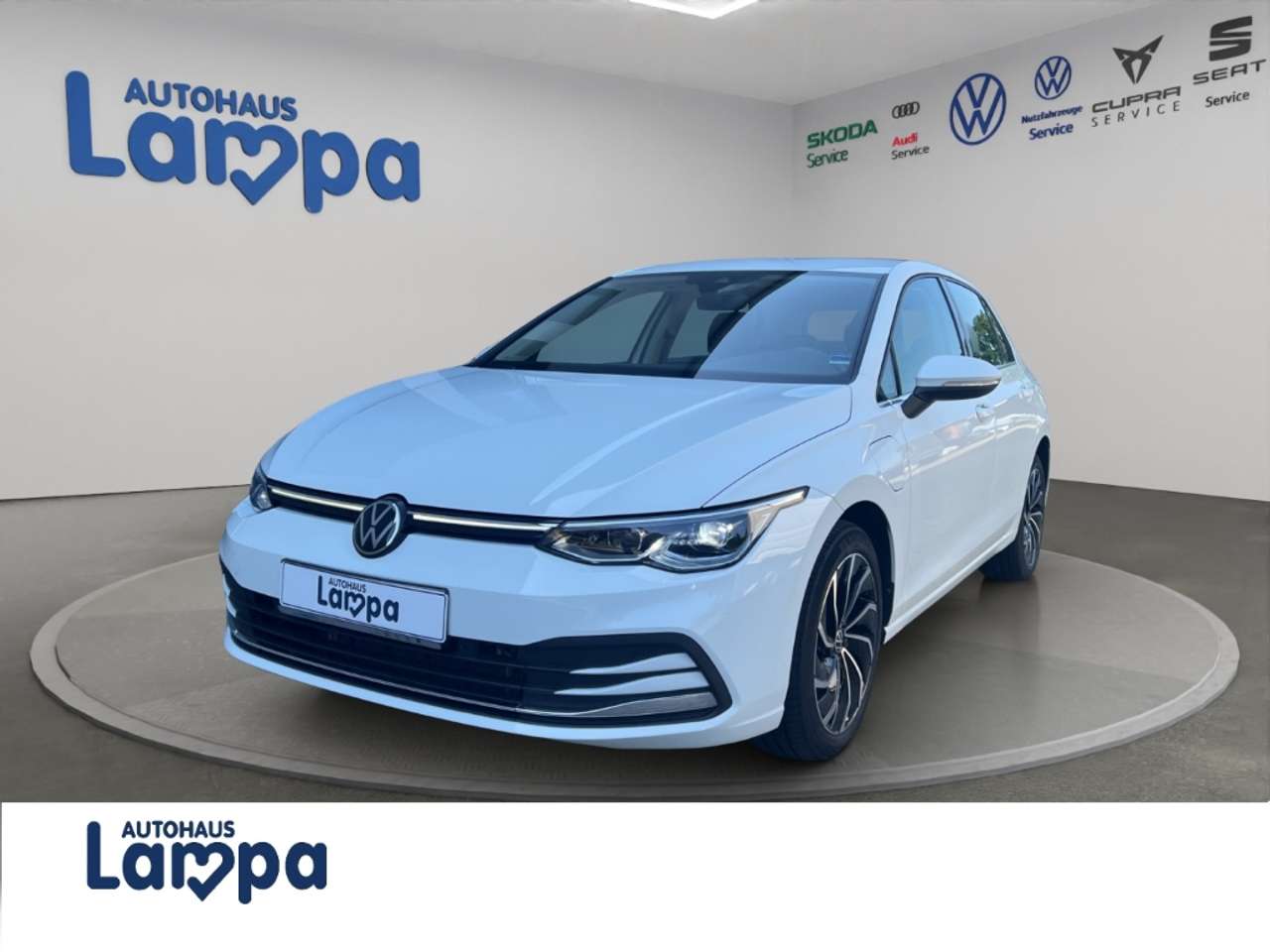 Volkswagen Golf 2022 — VIII 1.4 eHybrid DSG, NAVI, ACC, PDC, SHZ