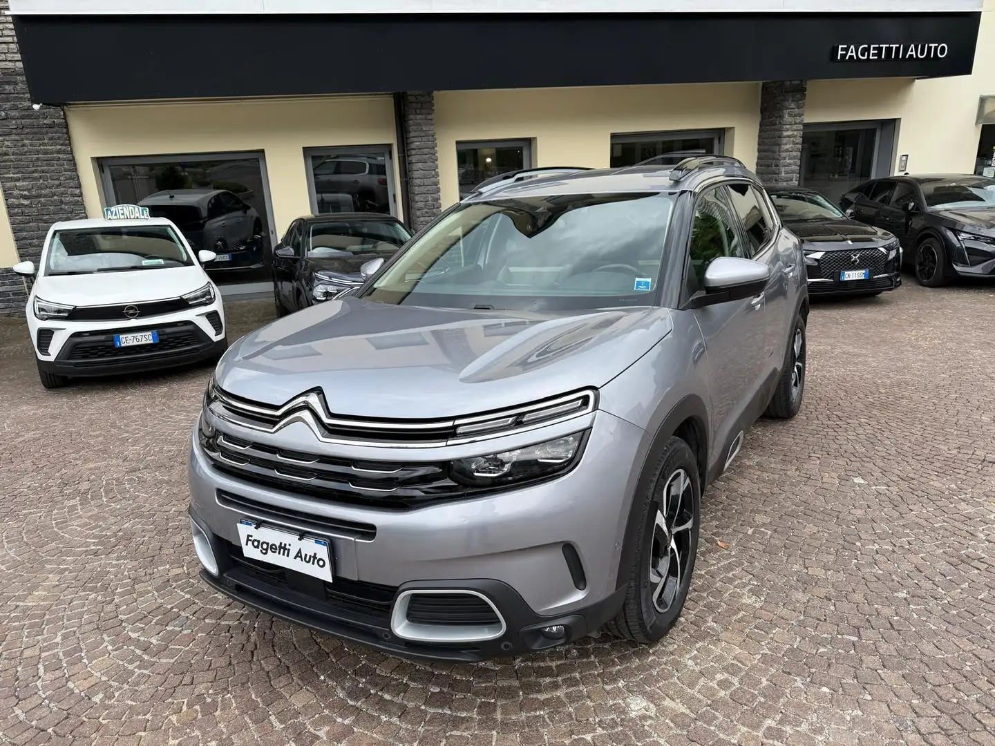 Citroen C5 Aircross 1.5 BLUEHDI 130CV SHINE Gris - 1