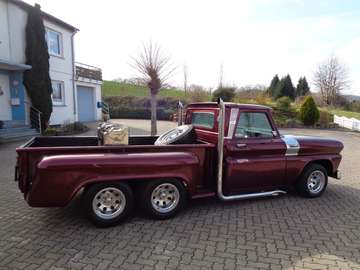 1000 Serie,Stepside 5,7 V8, Tüv Neu, Einzigartig