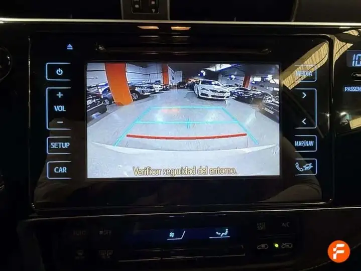 Toyota Auris 2018, foto 21