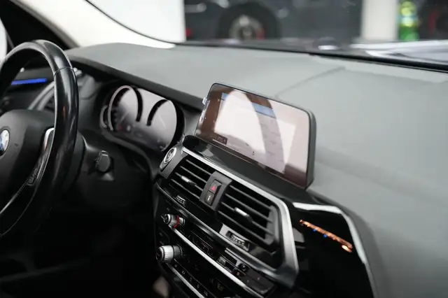 BMW X3 view 29