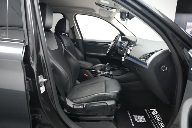 BMW X3 view 26