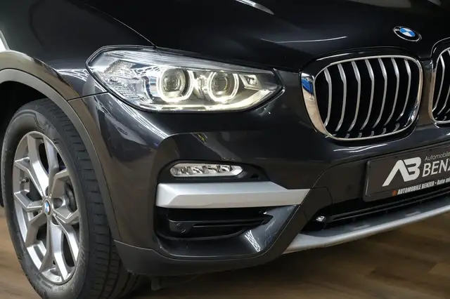 BMW X3 view 14