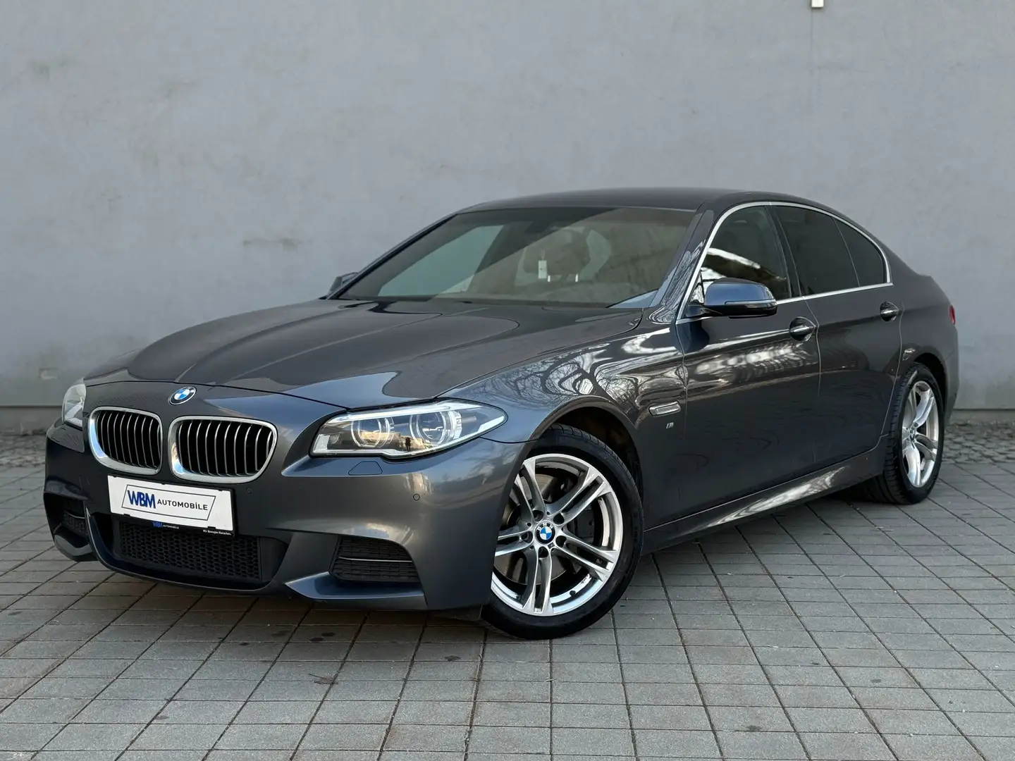 BMW 530 530d xDrive Aut. M-Paket /STHZ/KEYLESS/H&K/RFK Grau - 2