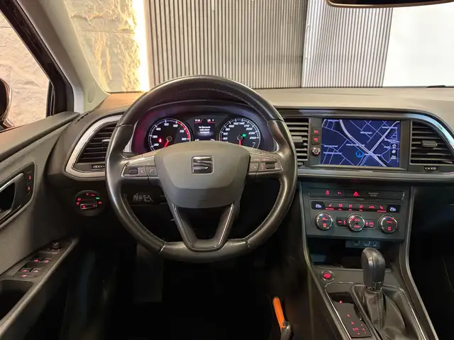 Seat Leon view 3