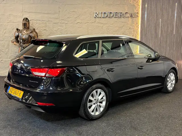 Seat Leon view 2