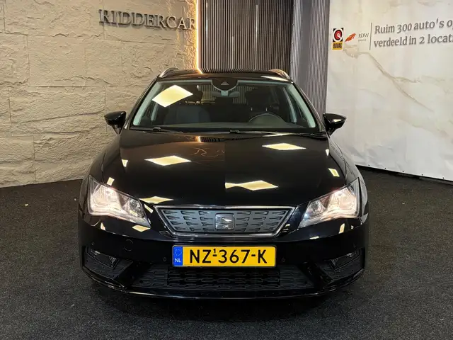 Seat Leon view 5