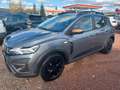 Dacia Sandero Stepway 3 Extreme TCE 110 Grijs - thumbnail 1
