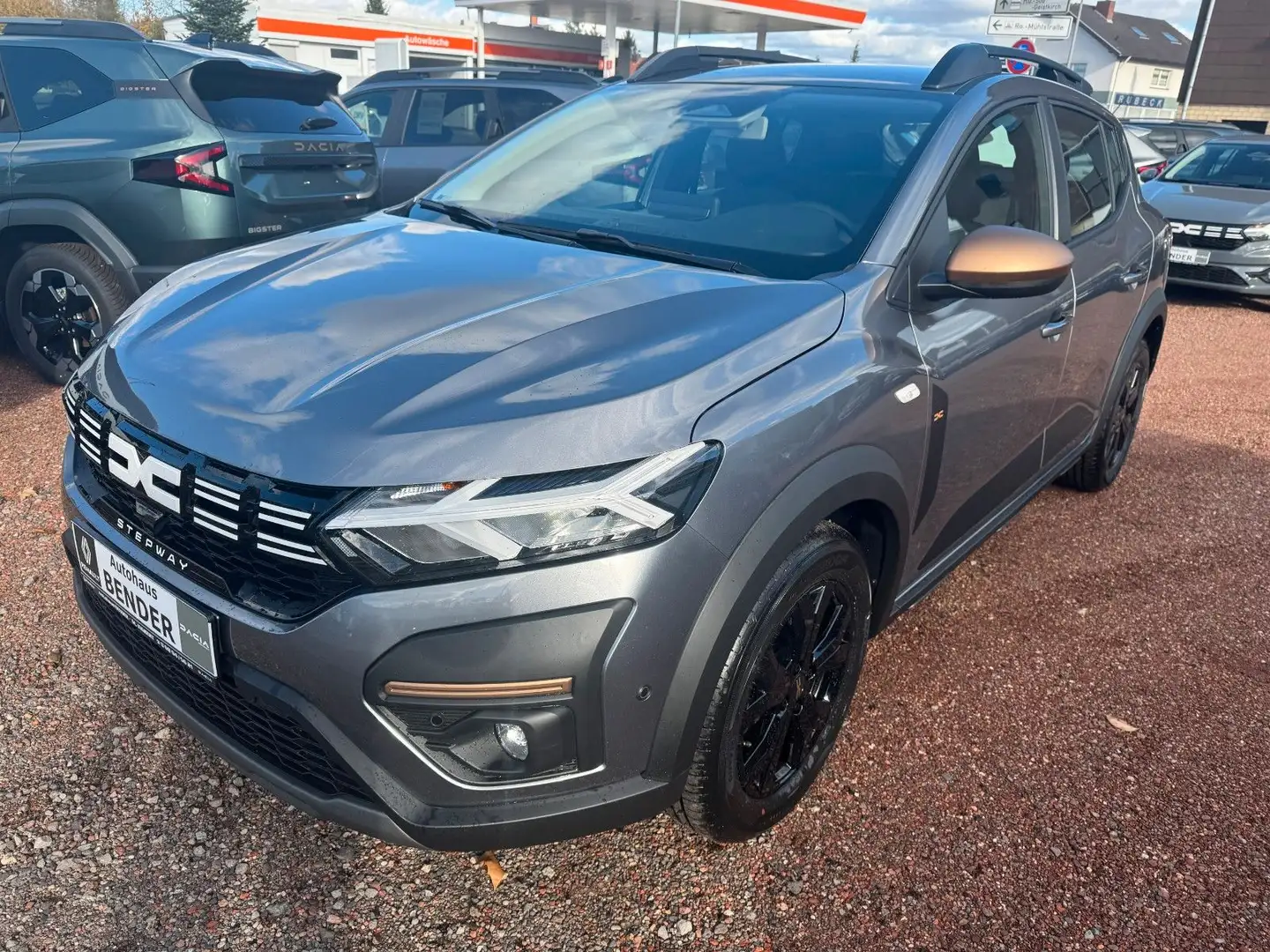Dacia Sandero Stepway 3 Extreme TCE 110 Grijs - 2